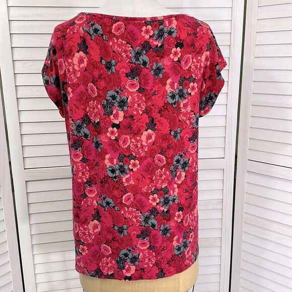 Talbots Plus 1X Top Tee Floral Cap Sleeve Red Pink - Picture 8 of 10
